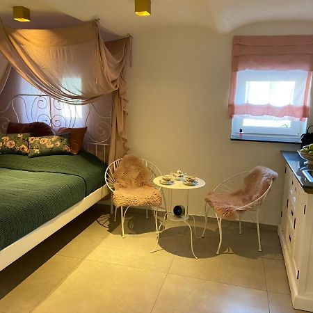 Luxus Ferienwohnung Mit Whirlpool Runkel Kültér fotó