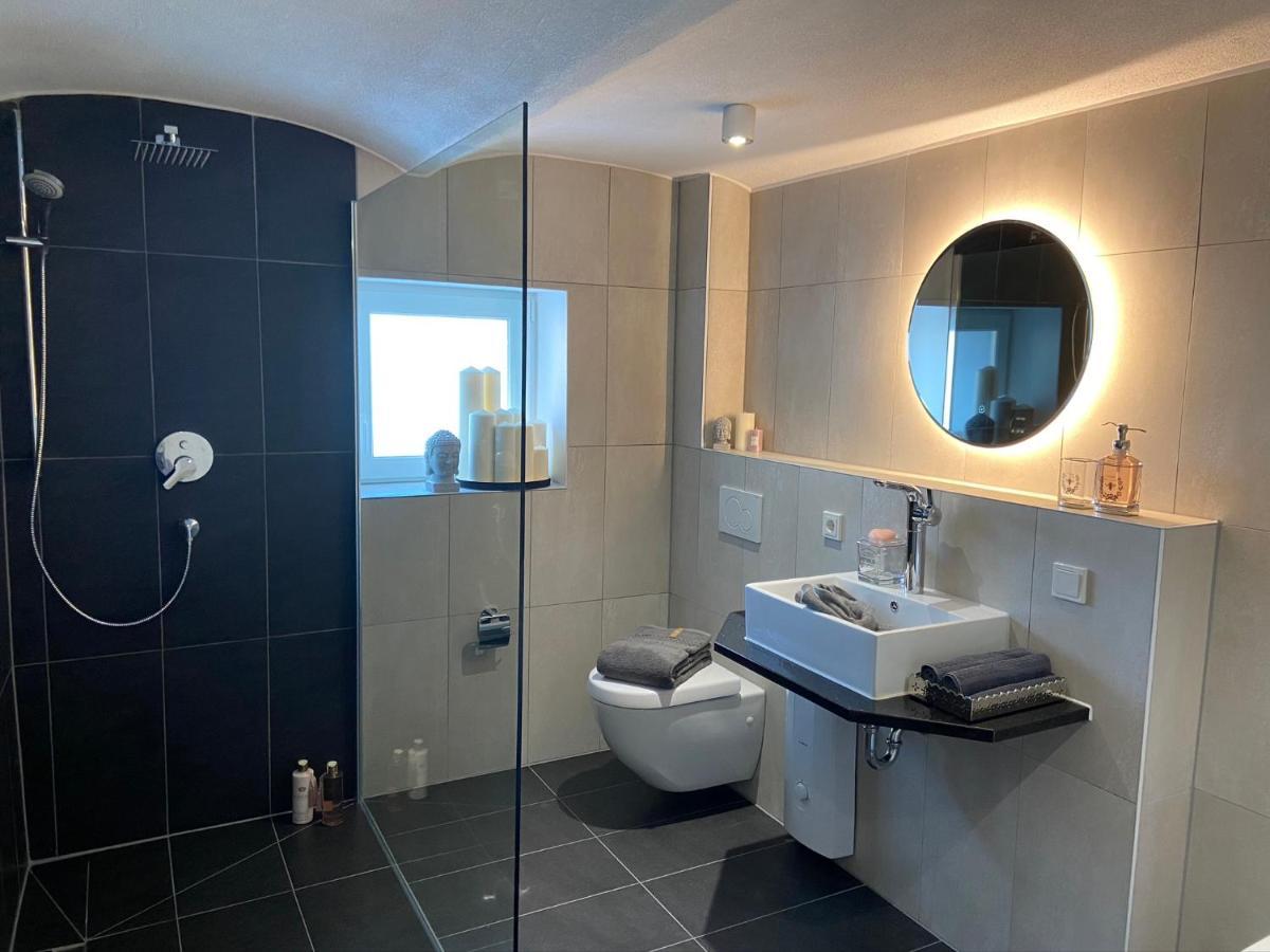 Luxus Ferienwohnung Mit Whirlpool Runkel Kültér fotó